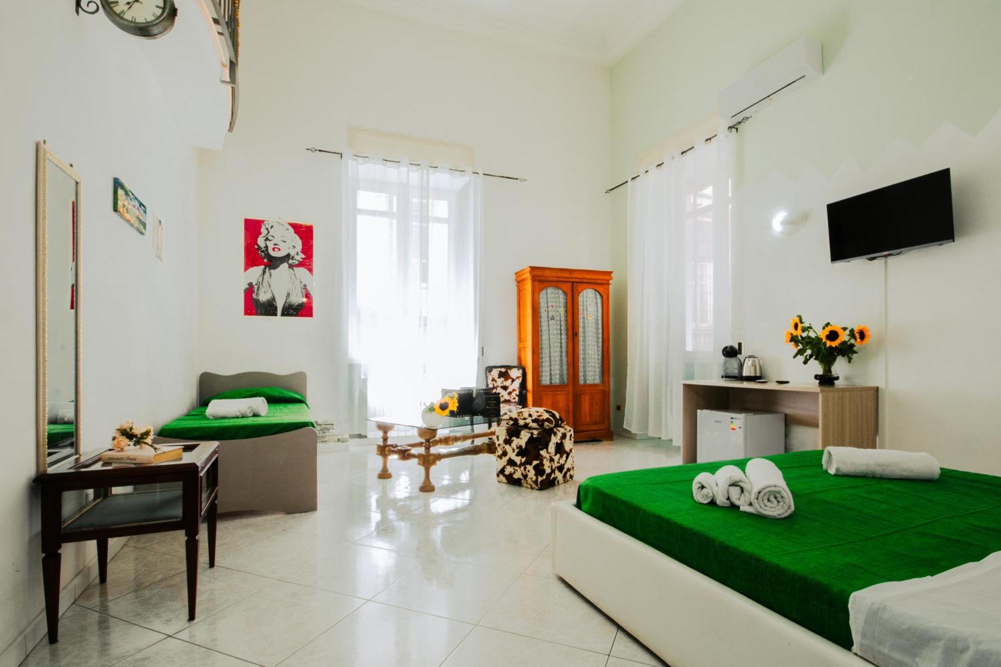 Napoli Centro, Dm Suites Kültér fotó