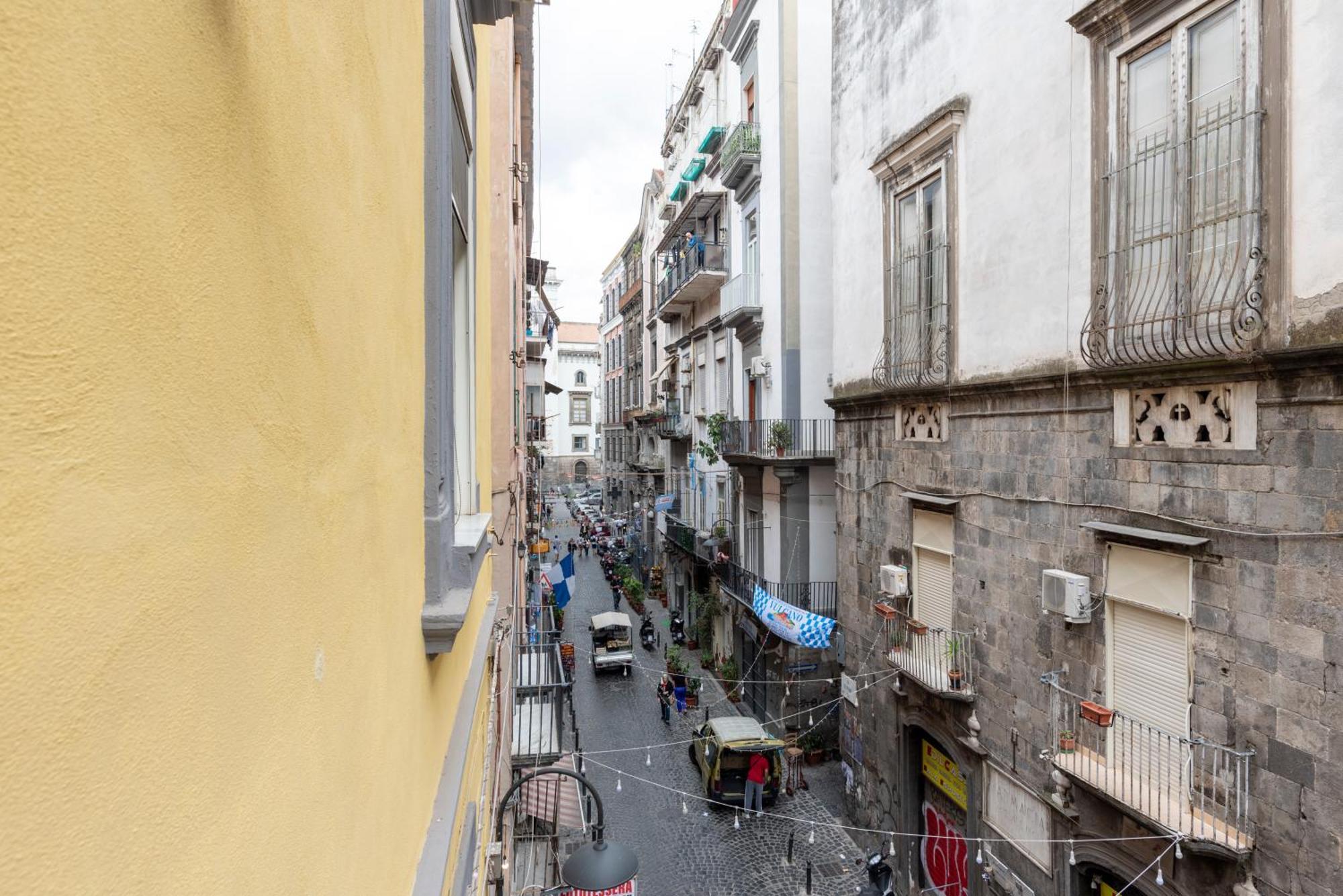 Napoli Centro, Dm Suites Kültér fotó